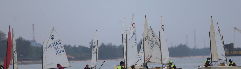 Discovery Sailing UMT di Redang