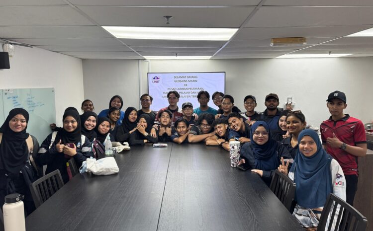  Sesi Pemindahan Ilmu bersama pelajar Geosains Marin